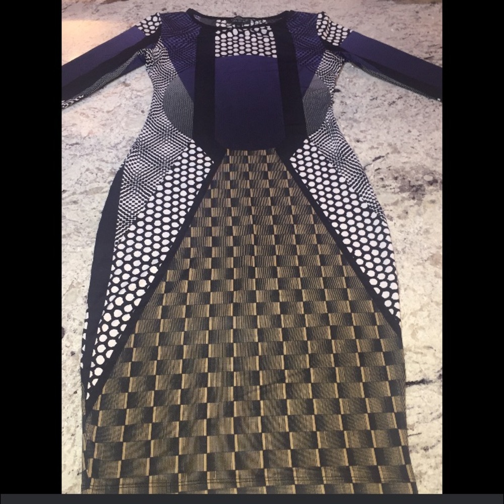 COPY - TOPSHOP Bodycon Midi Dress- GeoSpot GeoMetric. 4